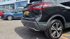 Nissan Qashqai 1.2 DiG-T N-Connecta 5dr Petrol Hatchback